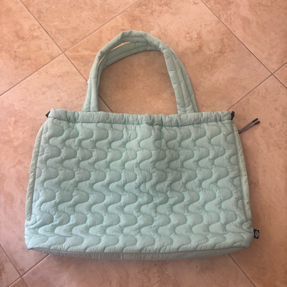 Free People cloud 9 Tote NWT - Picture 6 of 8